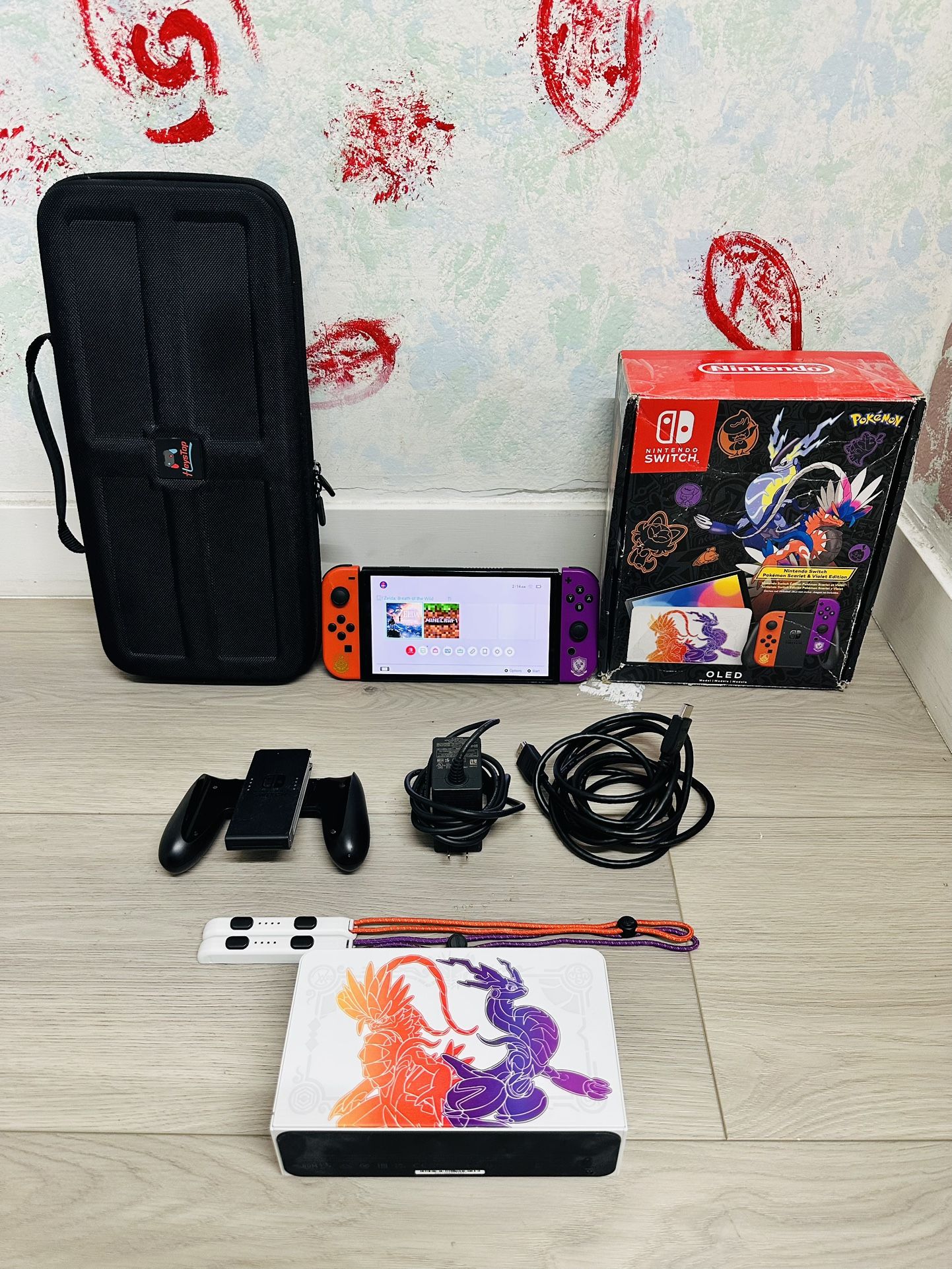 Nintendo Switch OLED Model: Pokemon Scarlet & Violet Edition Bonus 1 Carry Case ( Used )