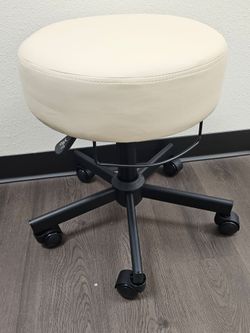 Vanilla Hydraulic Stool with Wheels – New – $50