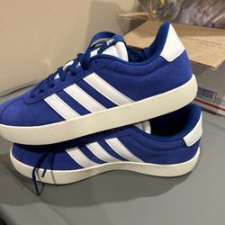 NEW ADIDAS MENS SHOES SIZE 8