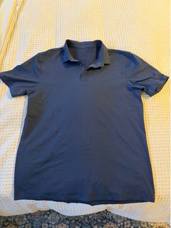 Lululemon Men’s Golf Shirt Large