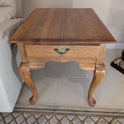 2 Identical Broyhill Oak End Tables