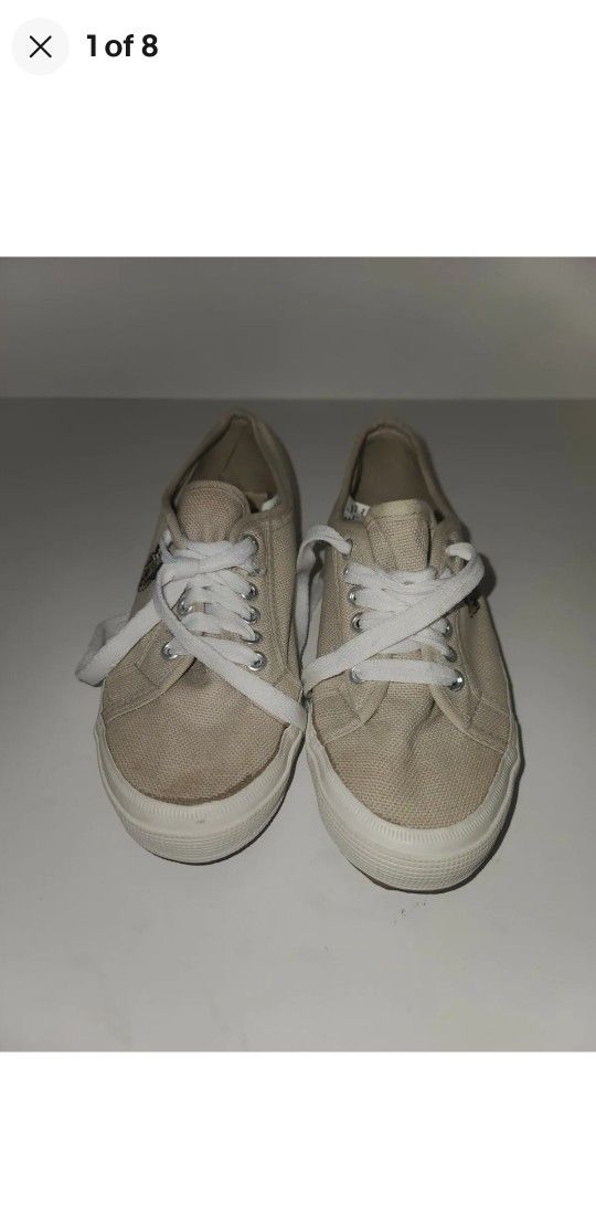 Safari Mickey Mouse Animal Kingdom sneakers size 9 (S G2)