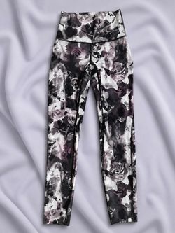 Lululemon NWOT Watercolor Floral Leggings Size 2 Mauve Lavender Roses