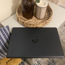 HP 17z-CA200 TouchScreen with 2GB Graphics, 256 GB SSD, and 16 GB Ram 