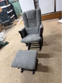 Gliding rocking chair