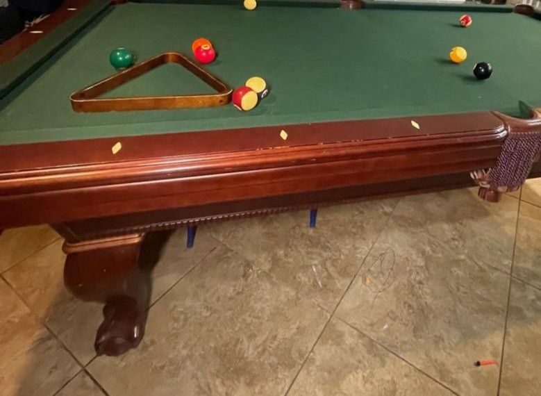 8 Feet Full Size Presidential Eagleclaw Pool Table By Highline Bollards