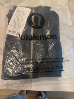 Black lululemon jacket