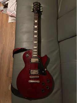 Epiphone Les Paul Studio cherry red