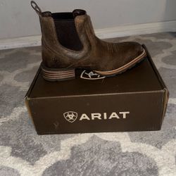 Lowboy Ariat Boots