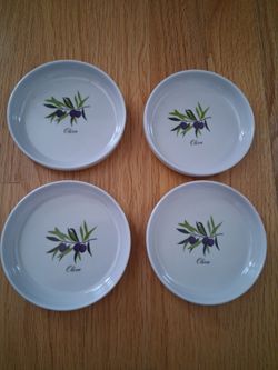 Set of 4 Plastic Dipping Dishes