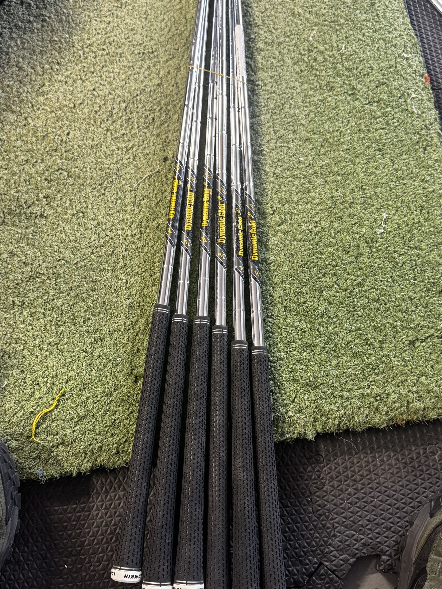 Dynamic Golf Mid 100 S300 5-pw