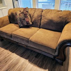 FREE COUCH