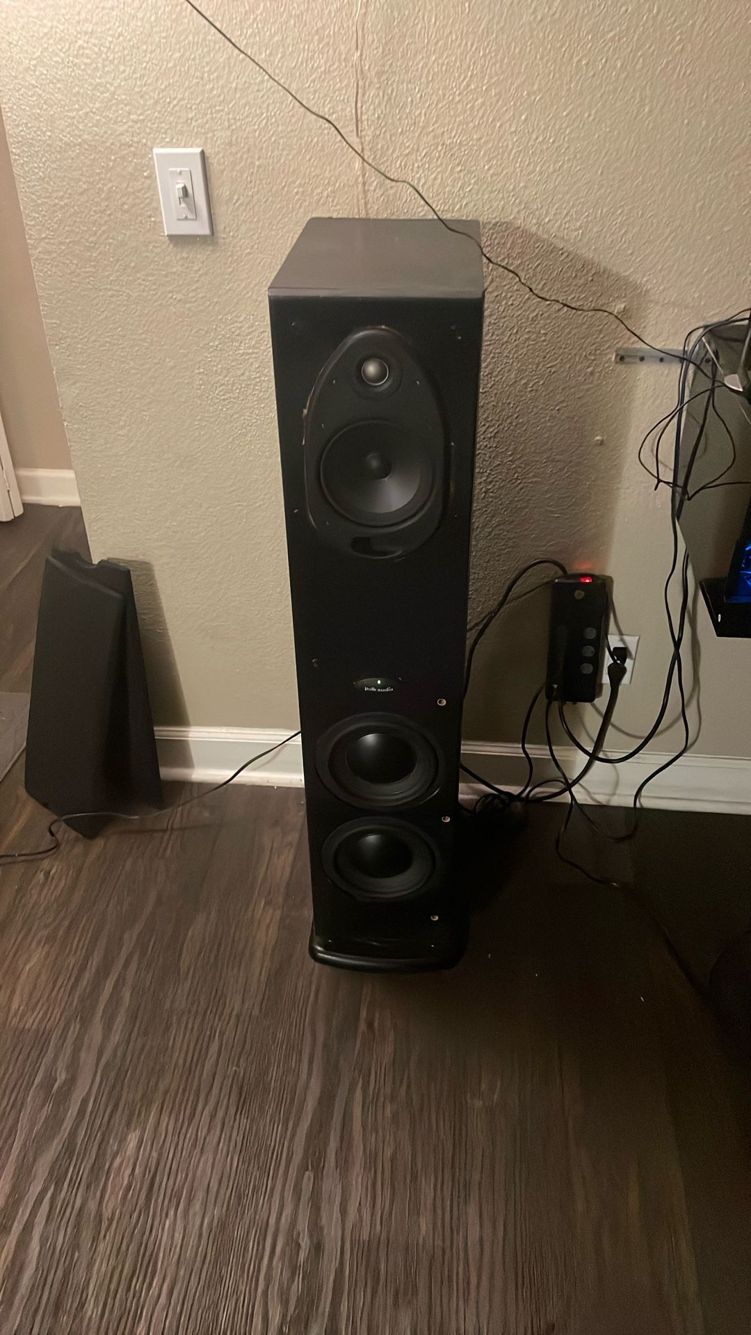 Polk Audio Tower Speakers 