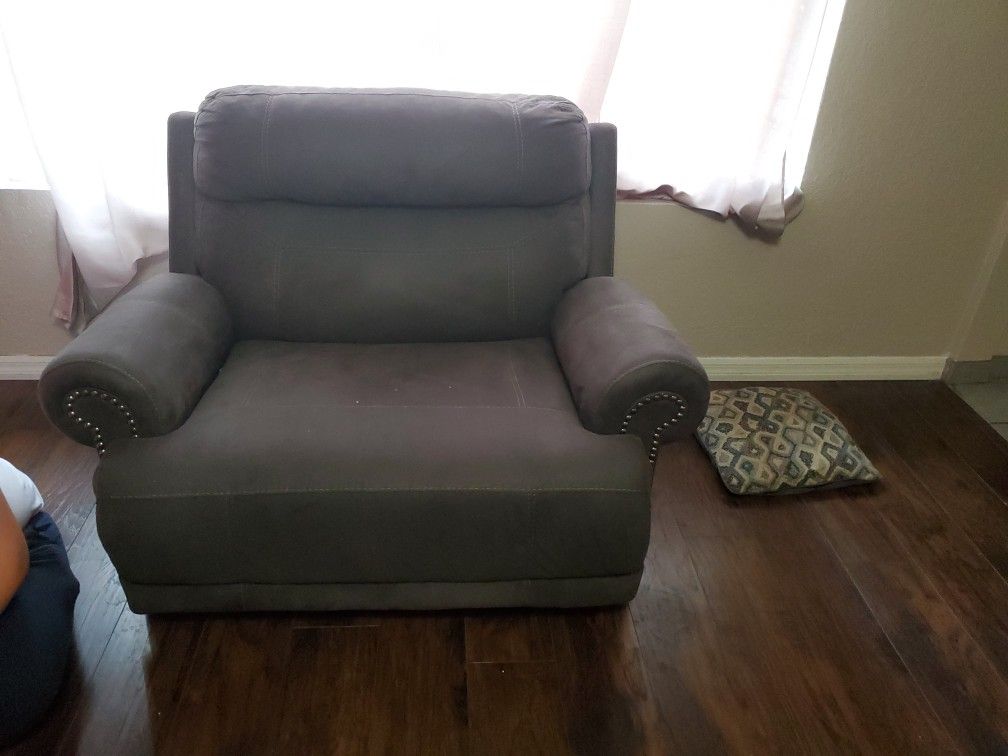 Large Size Recliner