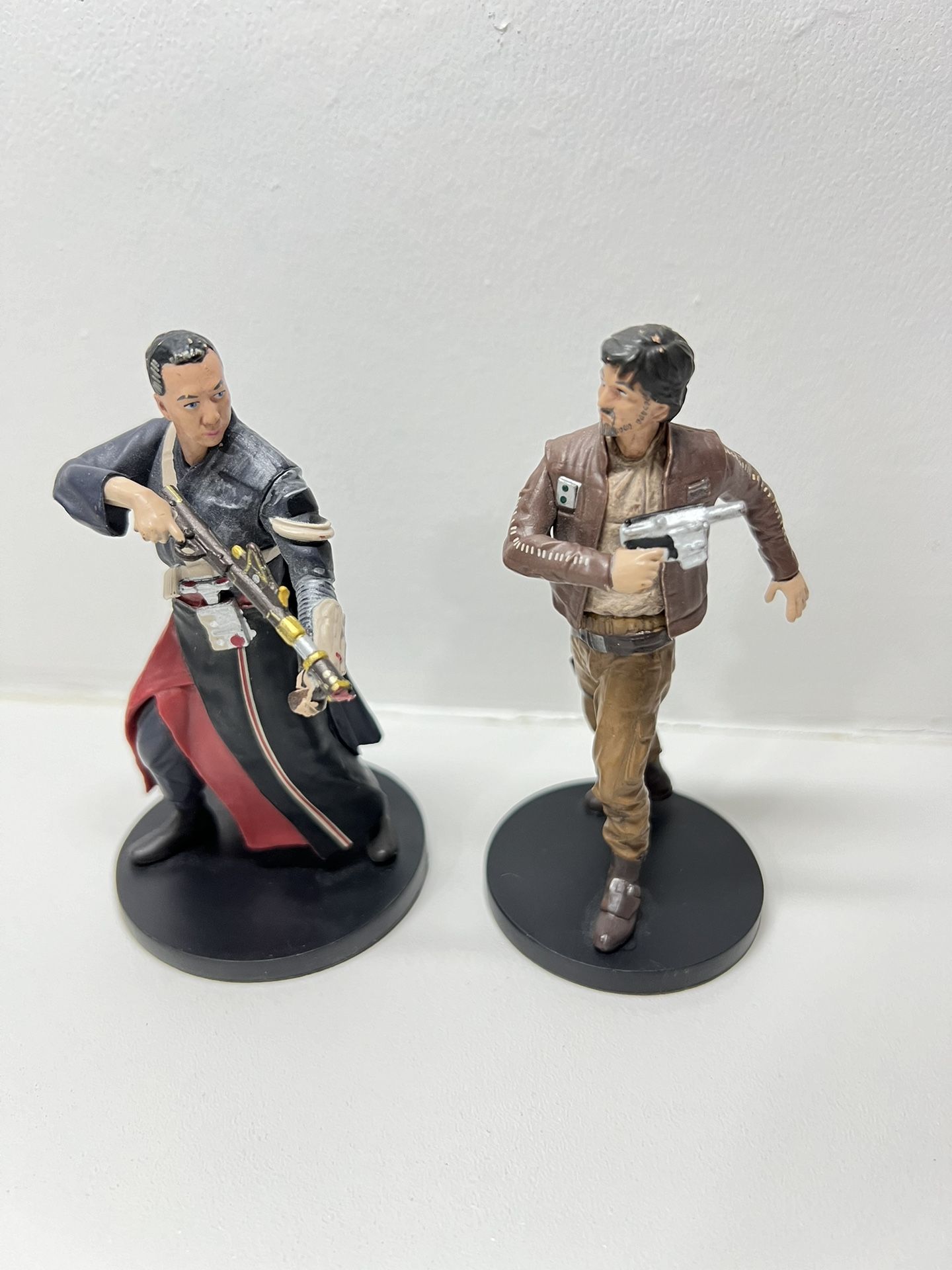 Star Wars action figures 2 pieces