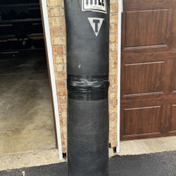 TITLE Heavy Kickboxing Bag – 100 lb