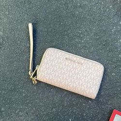 Michael Kors phone clutch