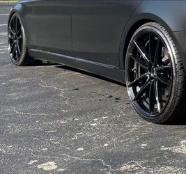 22” Rims Mercedes s550