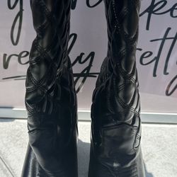 Black Cowboy Boots 