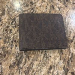 Michael Kors Wallet👏