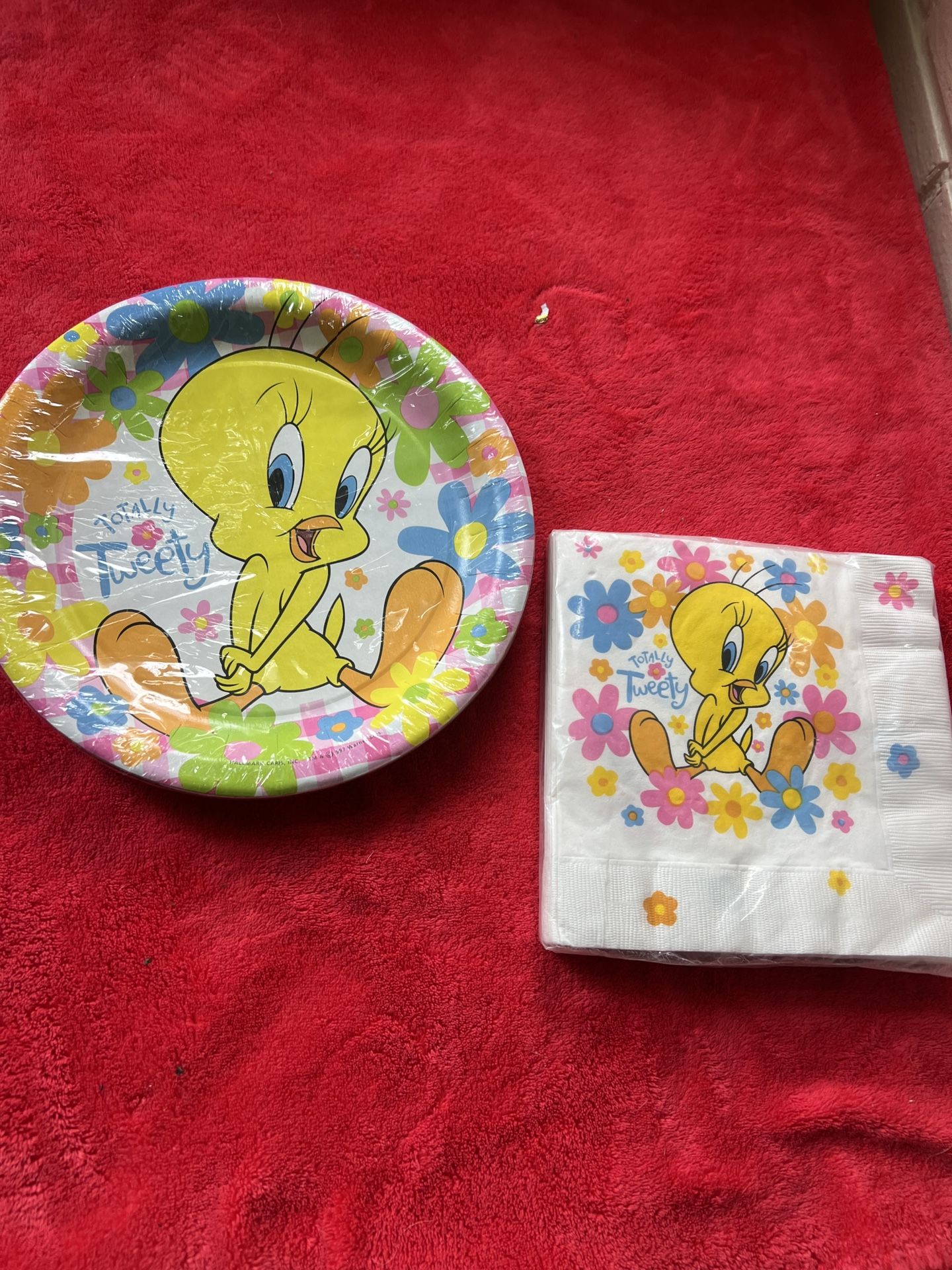 Tweety Bird Party Plates