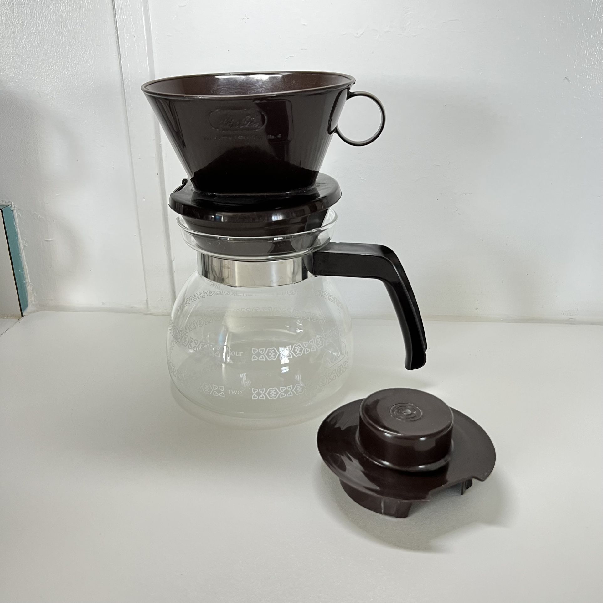 Corning 4 Cup Coffee Pot Carafe with Brown Lid 4 -Cup Coffee Carafe w/lid And Pour Over Filter Vintage