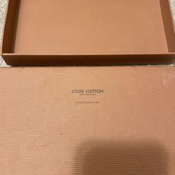 LV LOUIS VUITTON BOX