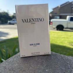 Valentino Uomo Born In Roma Ivory 
