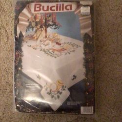 EMBROIDER A TABLECLOTH ALL INCLUSIVE KIT