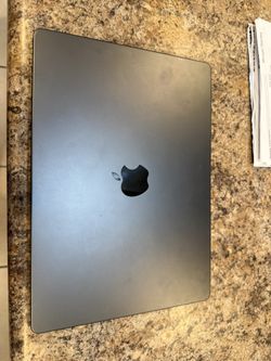 2025 MacBook Pro M4 24gb RAM 512gb Storage