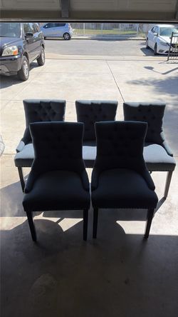 5 navy blue dining chairs $40 for all 5 chairs