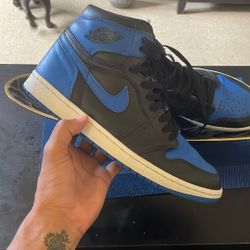 Air Jordan 1 Royal 