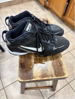 Nike football cleats size 13