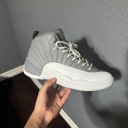 Jordan 12 Retro, Stealth, Size 9.5