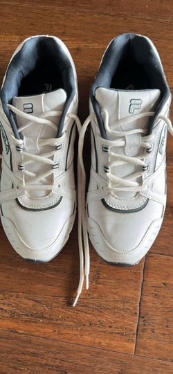 MENS FILA WHITE WITH BIUE TRIM SNEAKERS SIZE 11