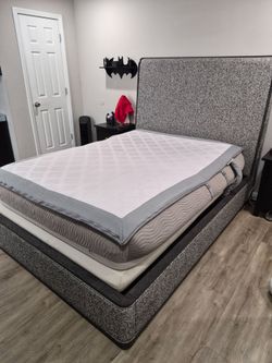 Queen Bedroom Set