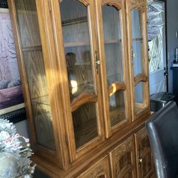 China Cabinet made of Oak 