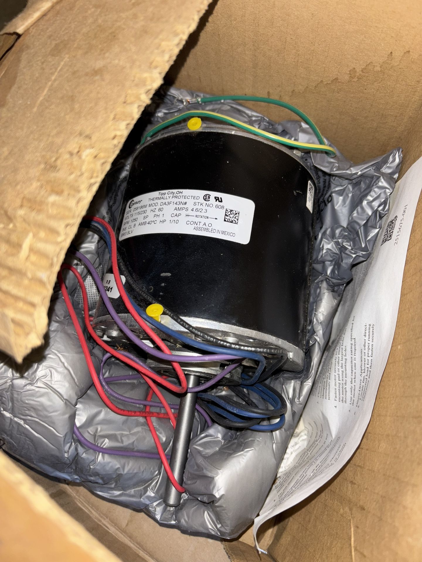 Century Refrigeration Motor, 1/10 HP, 1 Ph, 60 Hz, 115/230 V, 1050 RPM, 1 Speed, 42 Frame, OAO - 608