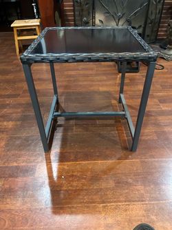 Black Metal  & resin side table:18x18x18” black glass top