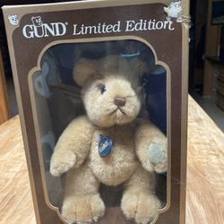 GUND TEDDY BEAR