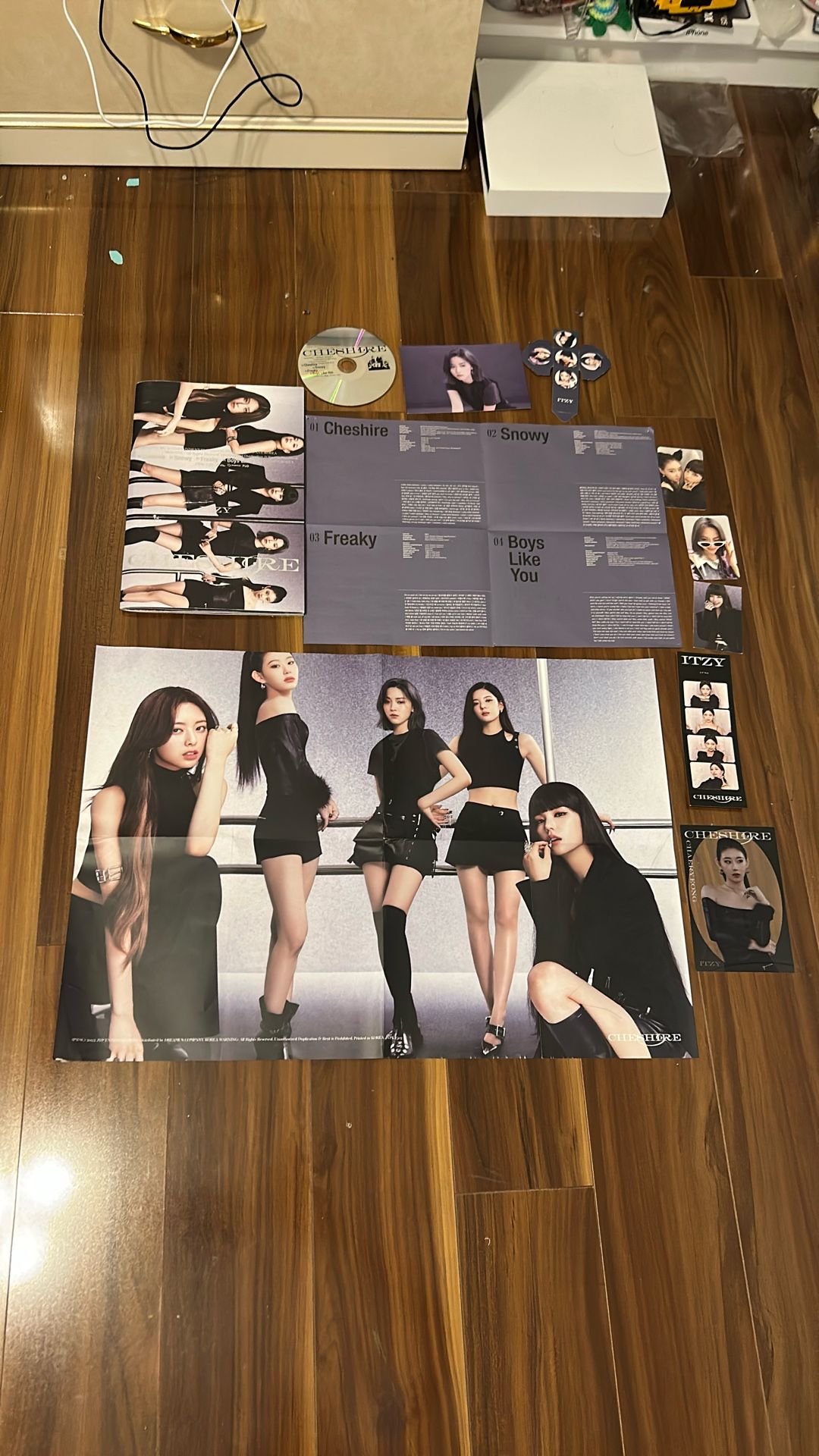 Itzy Cheshire Kpop Album