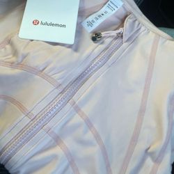 LULULEMON DEFINE JACKET SIZE 6 IN BAG