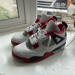 Jordan 4 “ Fire Red”