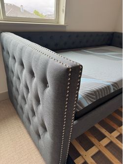Trundle Bed