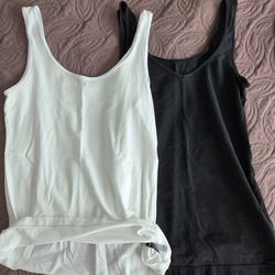 Felina 2PK Reversible Black & White Tanks Size Small