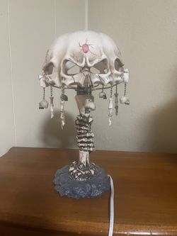 Cool Skeleton Lamp