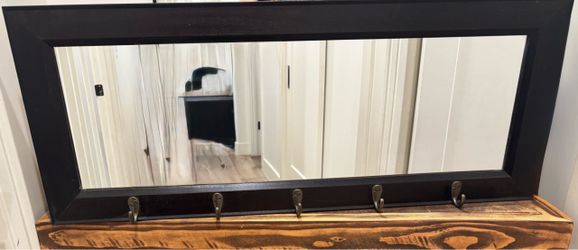 Vintage 1999 Dayton Hudson by Stanley Monarch Pub Mirror with 5 Hooks - Dark Mahogany, NEW Condition!