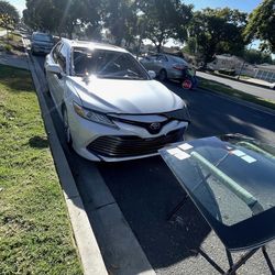 Auto Glass & Windshield