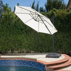 (FREE DELIVERY) Large Thick Umbrella 12.5 Ft Great Conditions 