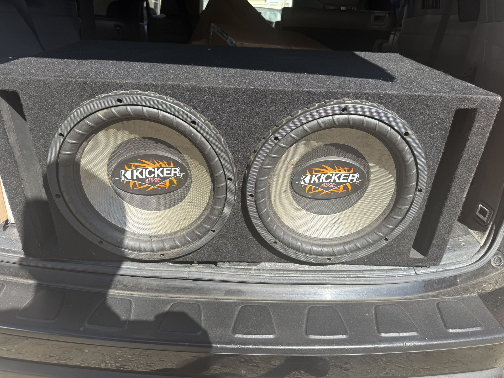 2 12’ Dual Kickers Crv With Box